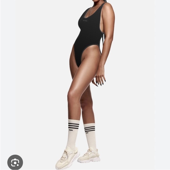 Adidas x IVY PARK | Velvet Bodysuit - Picture 2 of 8